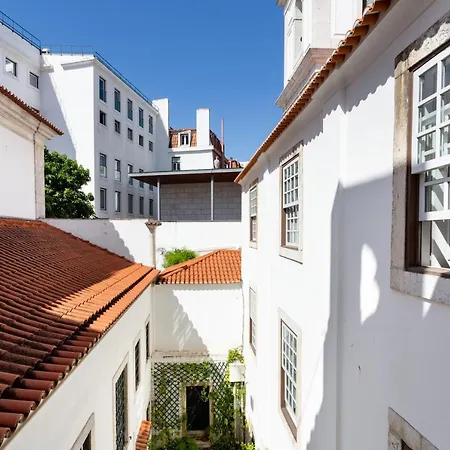 Lägenhet Chiado By Courtesy Morning Lisboa